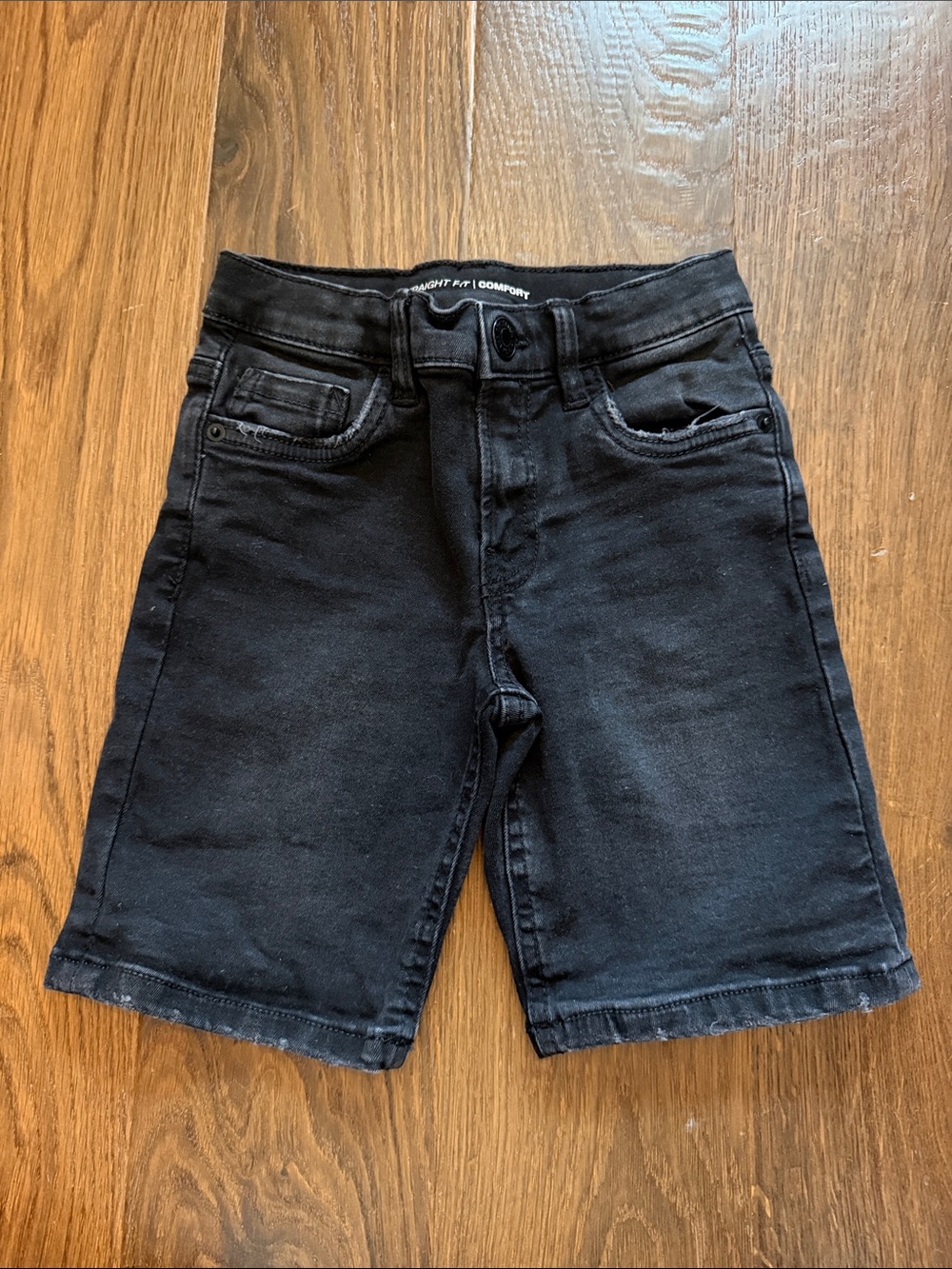 Zara Straight Fit Comfort Black Jean Shorts. 6Y